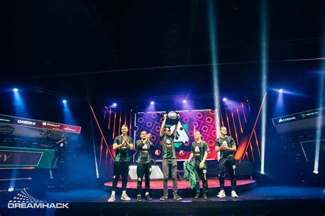 esl dreamleague|Iba pa.